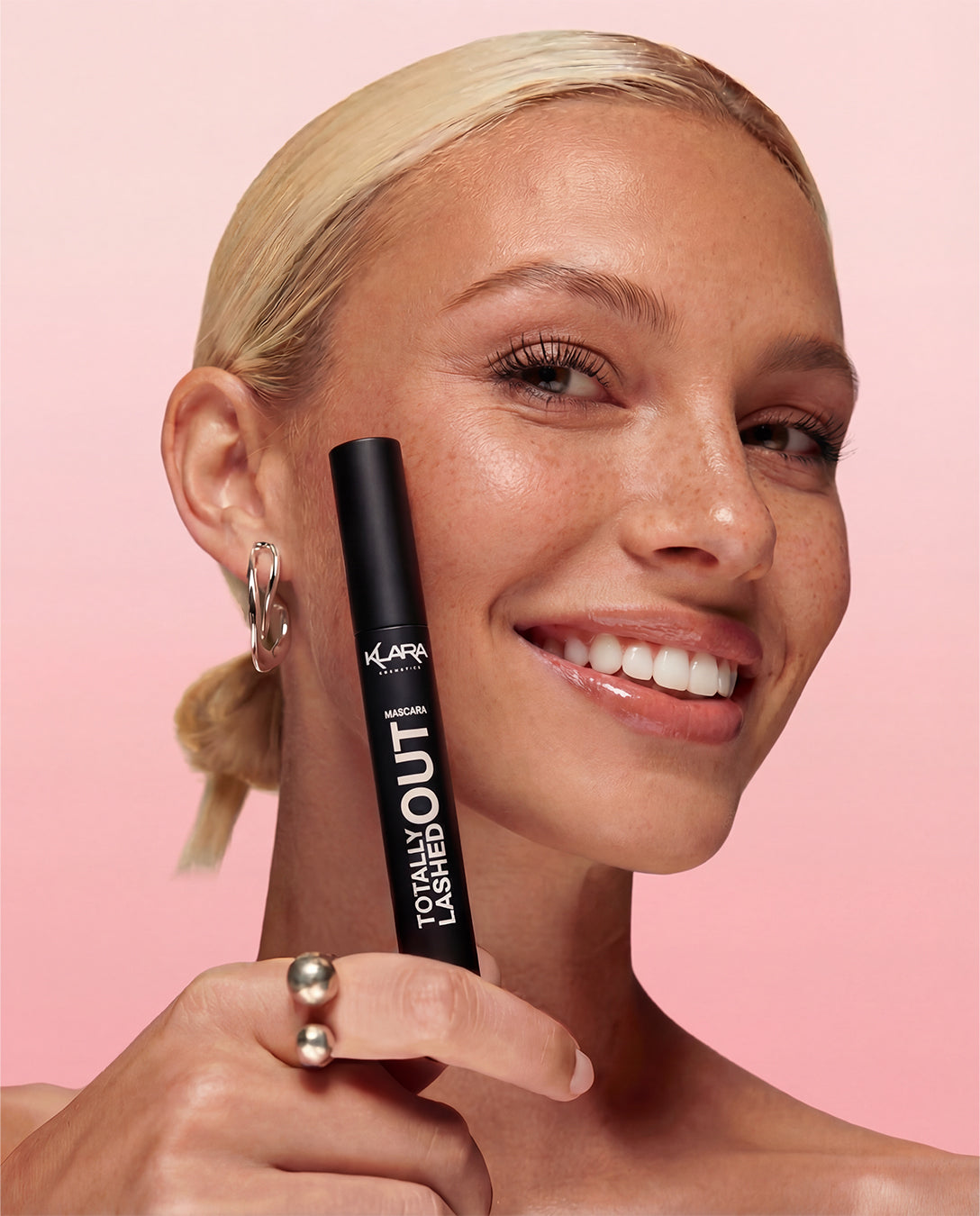 Totally Lashed Out Mascara