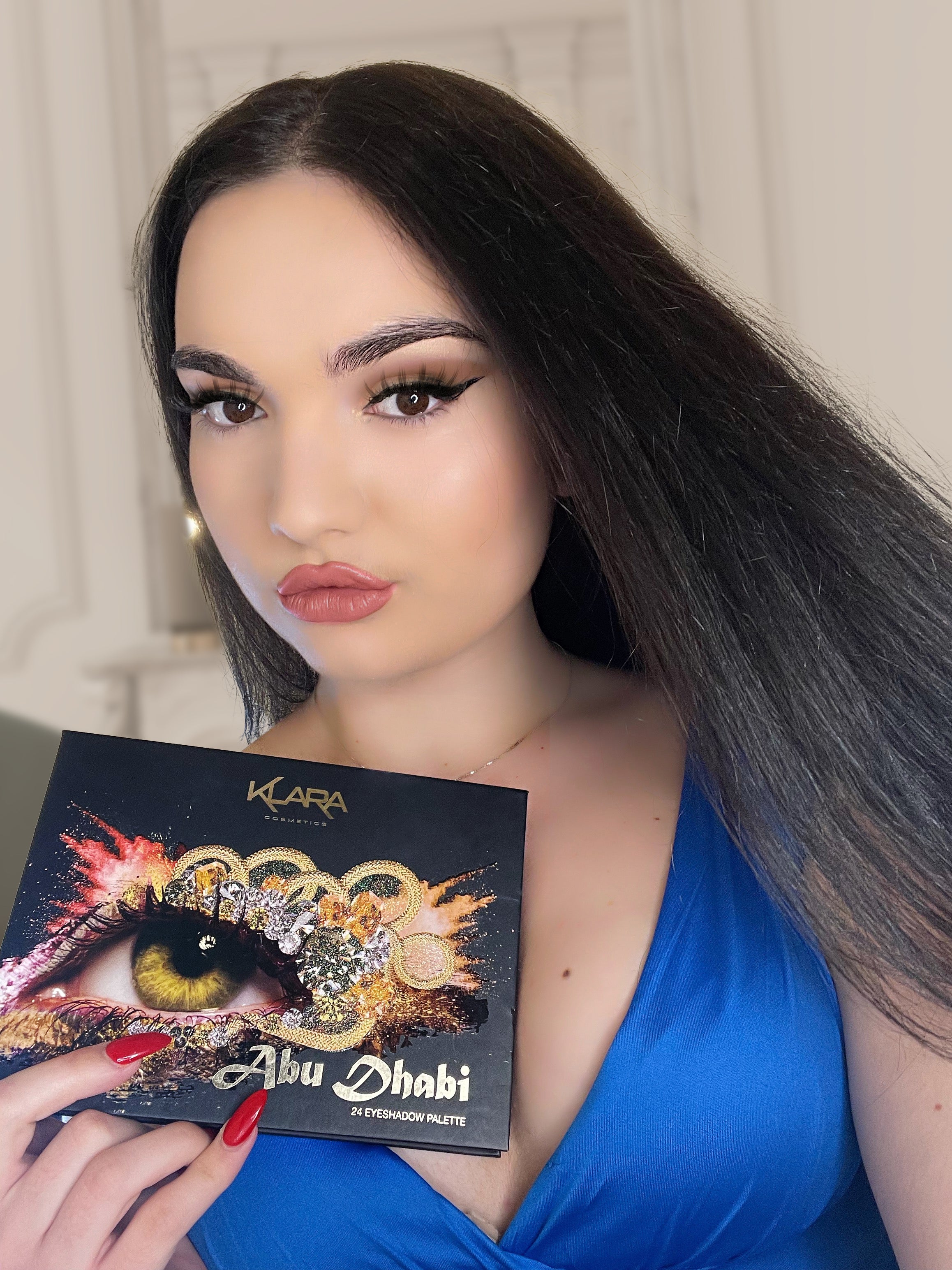 24 Eyeshadow Palette - Abu Dhabi - Klara Cosmetics